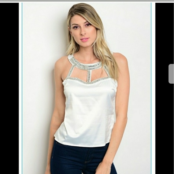 🎋Beautiful, Unique, Summer Top🎋 - Picture 1 of 7